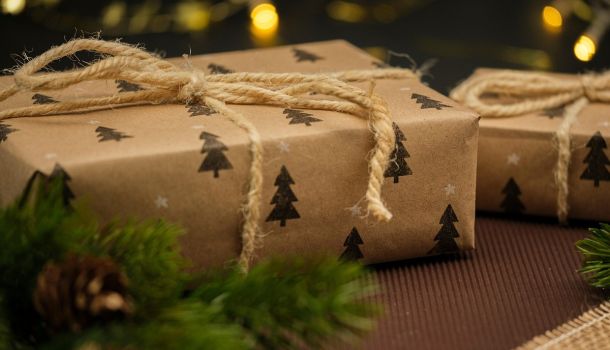 Weihnachtspäckchenkonvoi
Auch in diesem Jahr konnte die SV wieder viele Geschenke an den Weihnachts­päckchen­konvoi übergeben. Ganze 99 Päckchen nahm Wiebke Wilkens für die Organi…