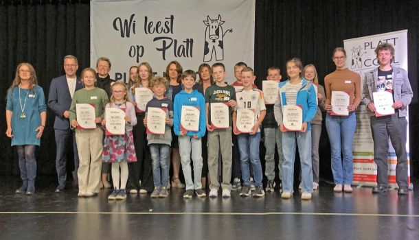 25. Platt­düütsche Lees­wett­striet in den ehe­mali­gen Regierungs­bezirk Stood
Am Mittwoch, dem 28. Mai lud der Landschafts­ver­band der ehe­maligen Her...