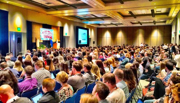 Informationsabend zur Einführungsphase 
Liebe Schülerinnen und Schüler des 10. Jahrgangs, sehr geehrte Eltern und Erziehungsberechtigte,
der Übergang in die gymnasiale Oberstufe…